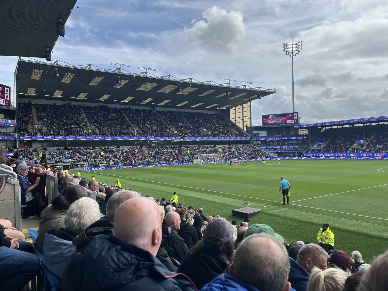Cover of Burnley 1-1 Derby County